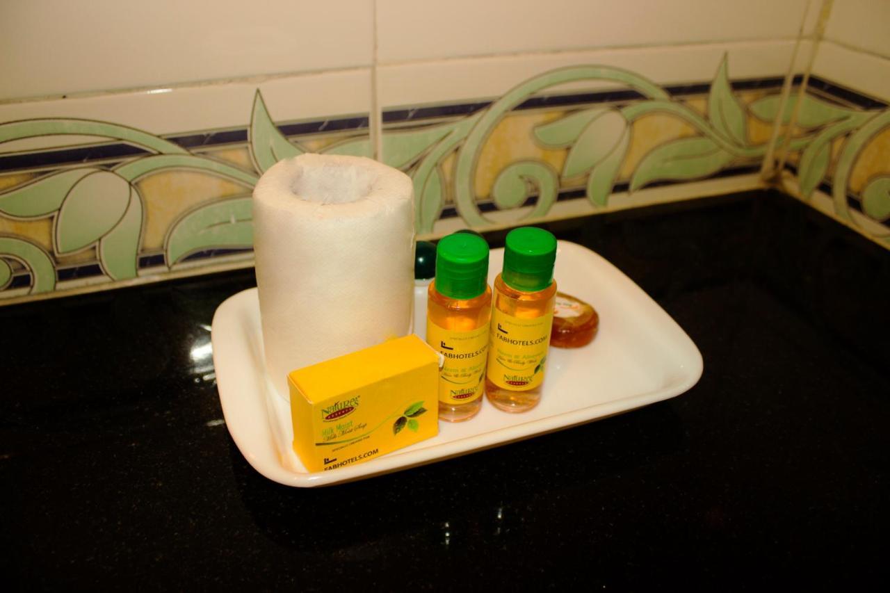 Fabhotel Rk International - Nr International Airport होटल 3*